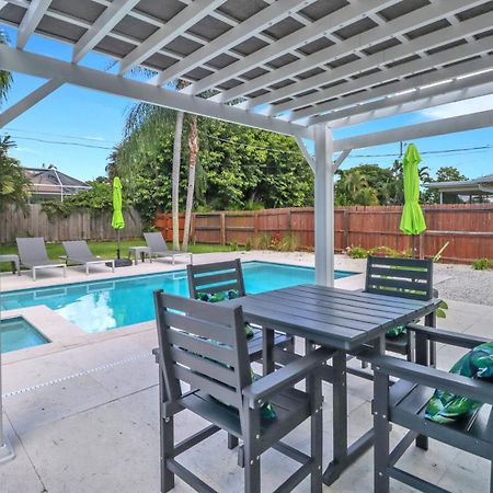 Little Beach House W/ Pool&Spa - 5 Minutes To Vanderbilt Beach North North Naples 외부 사진