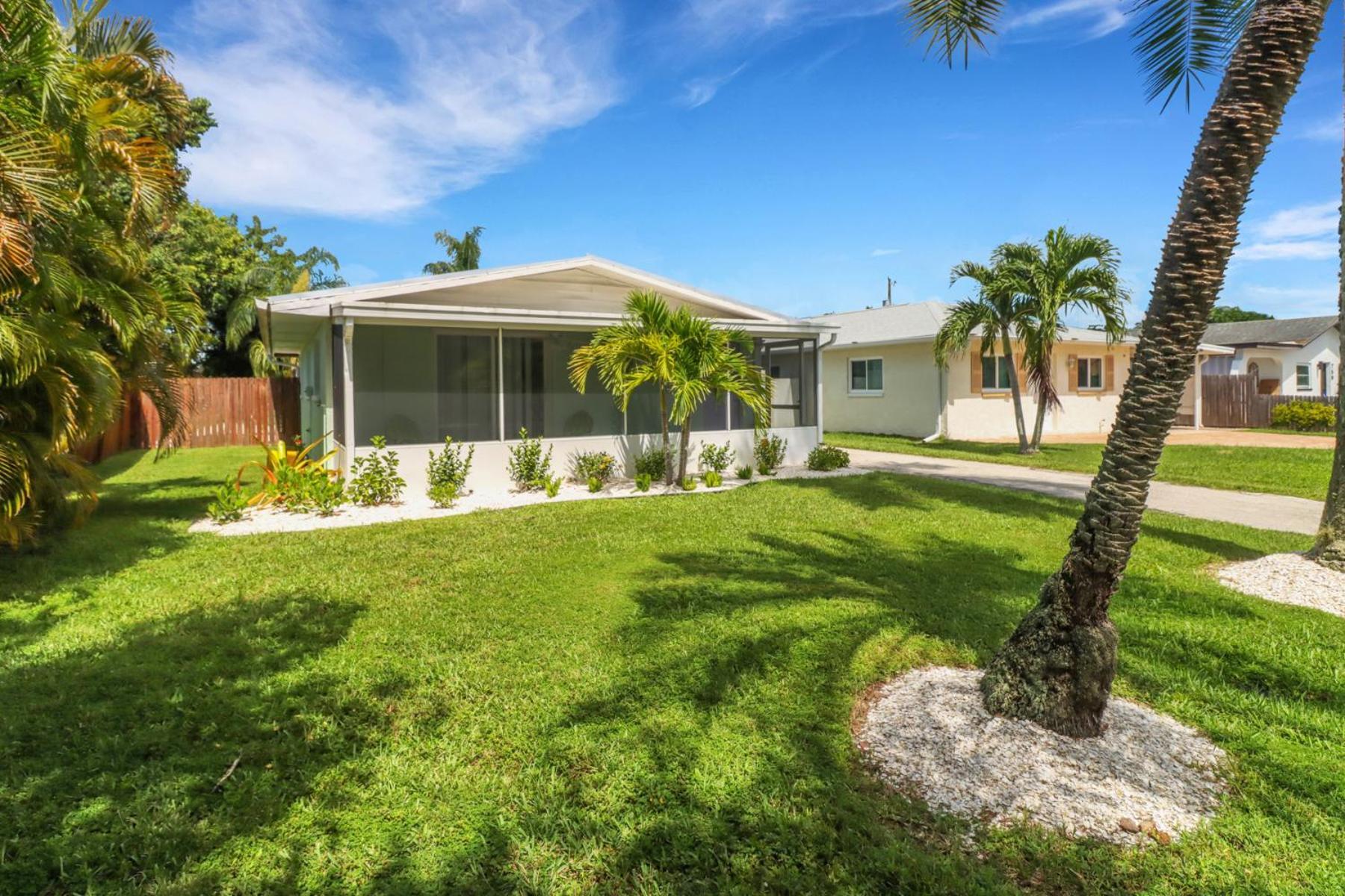 Little Beach House W/ Pool&Spa - 5 Minutes To Vanderbilt Beach North North Naples 외부 사진